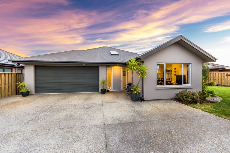37 Beechwood Drive, Northwood, Christchurch - Carousel 1