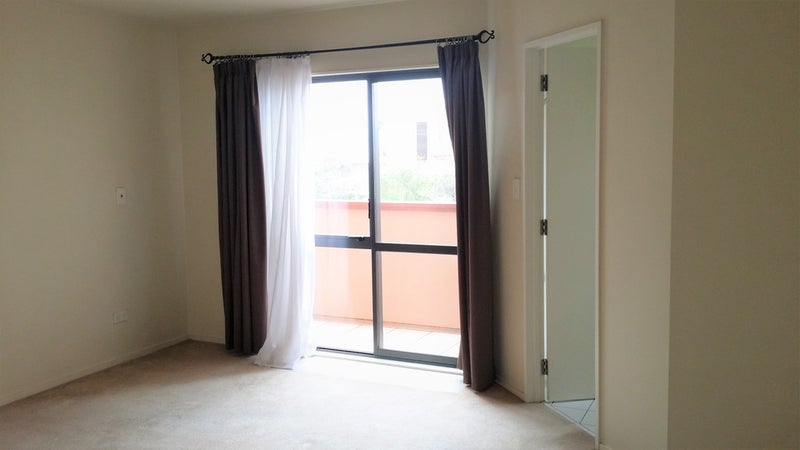 27 Tiger Drive, Golflands, Auckland - Carousel 6