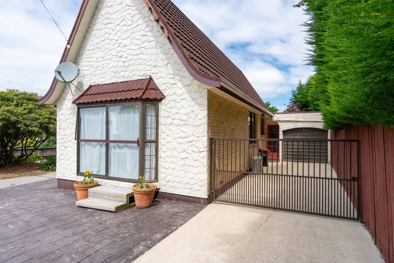 72A Pacific Street, Roslyn, Dunedin - Carousel 1