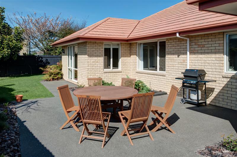 6 Birkdale Drive, Shirley, Christchurch - Carousel 1