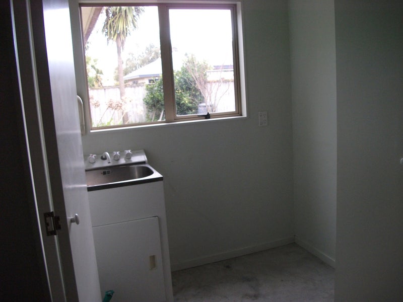 5 Lavenham Place, Rototuna North, Hamilton - Carousel 12