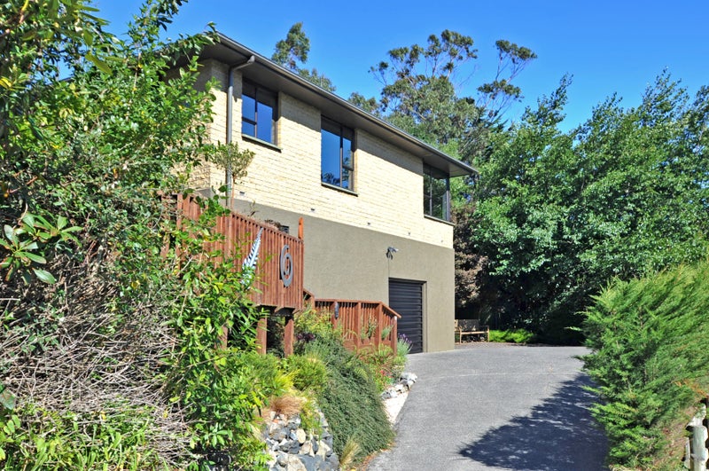 14 Larnach Road, Waverley, Dunedin - Carousel 1