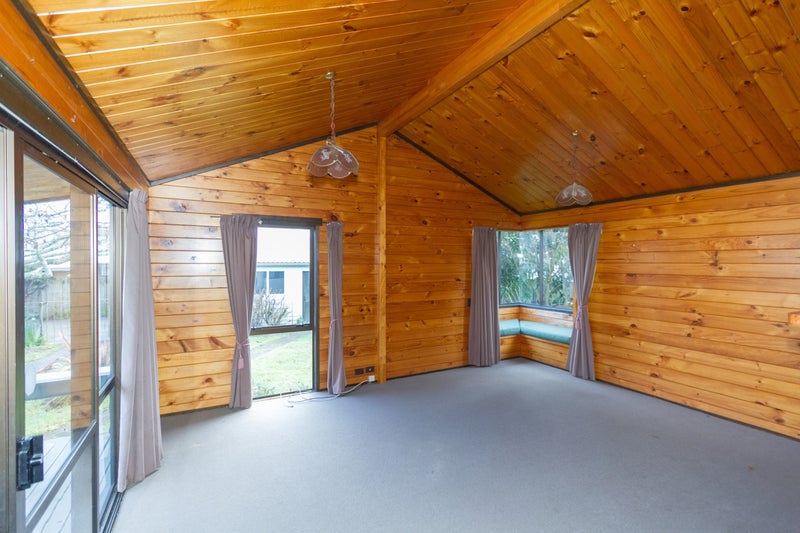 540A Grey Street, Hamilton East, Hamilton - Carousel 2