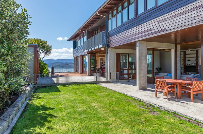 93 Seatoun Heights Road, Seatoun, Wellington - Carousel 20
