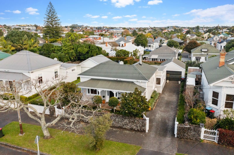 60 Burnley Terrace, Sandringham, Auckland - Carousel 2