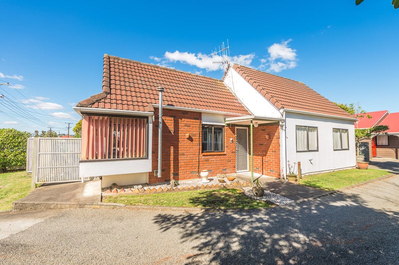 9 Kawatiri Avenue, Gonville, Whanganui - Carousel 1