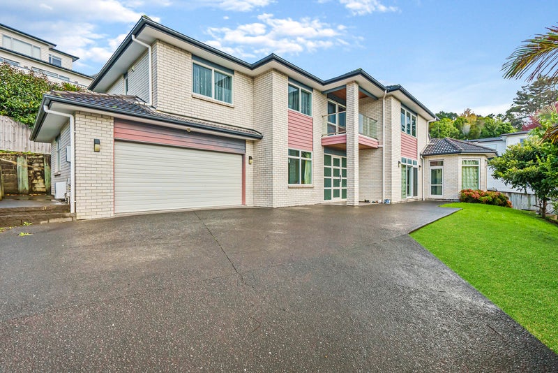 33 Borneo Drive, Fairview Heights, Auckland - Carousel 2