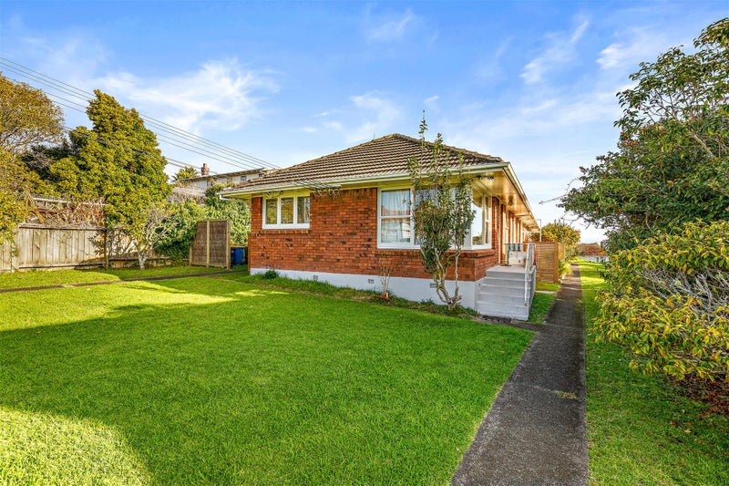 4/9 Moana Avenue, Belmont, Auckland - Carousel 1