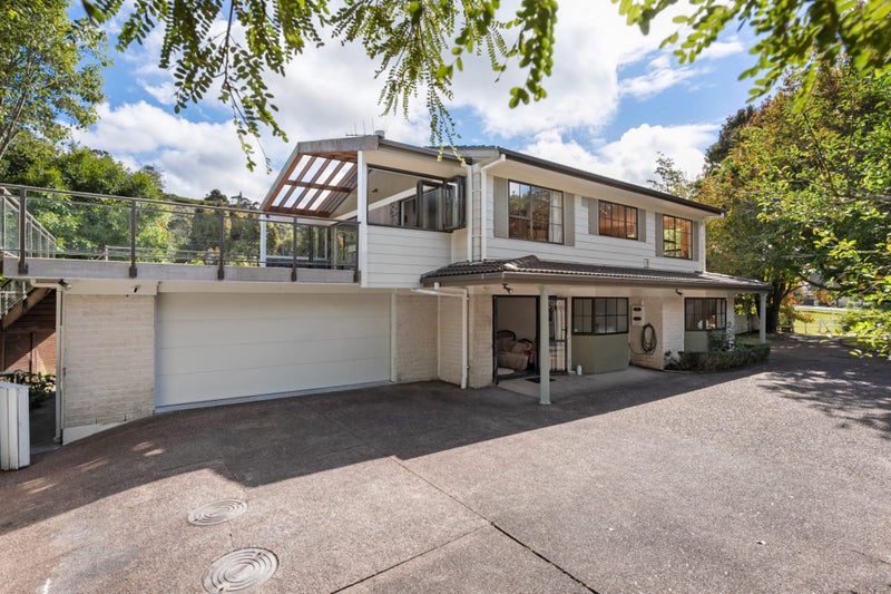 1210 Scenic Drive North, Swanson, Auckland - Carousel 2