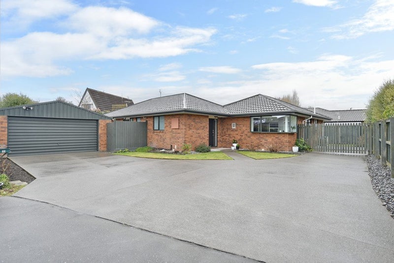 15 Innisfree Place, Northwood, Christchurch - Carousel 1