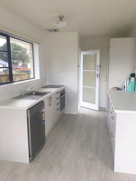 15 Filmer Place, Melville, Hamilton - Carousel 2