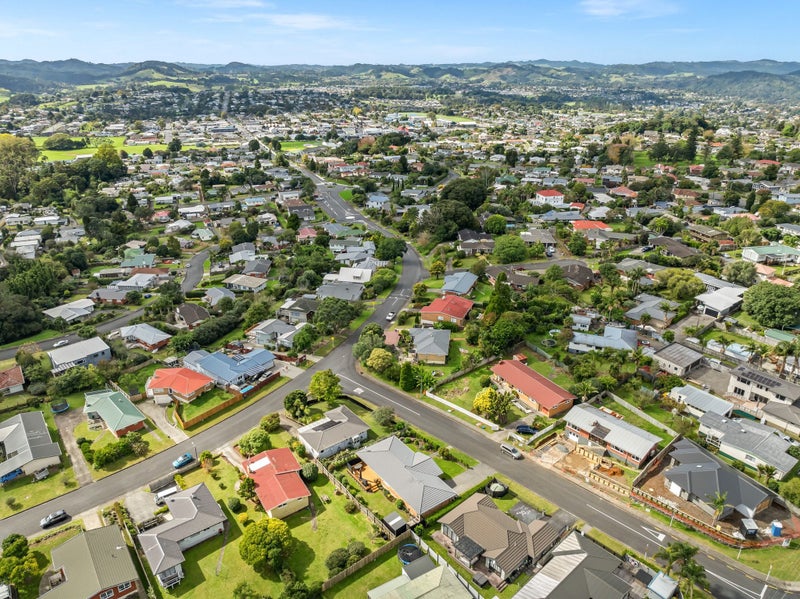 73 Crawford Crescent, Kamo, Whangarei - Carousel 28