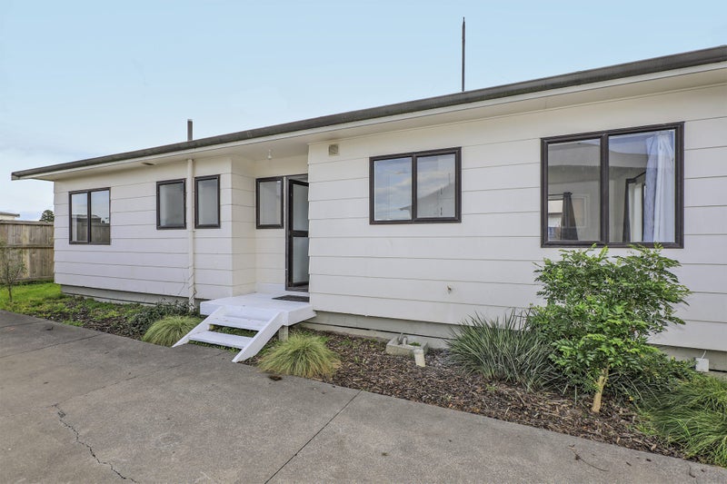 11 Holmes Place, Flaxmere, Hastings - Carousel 2