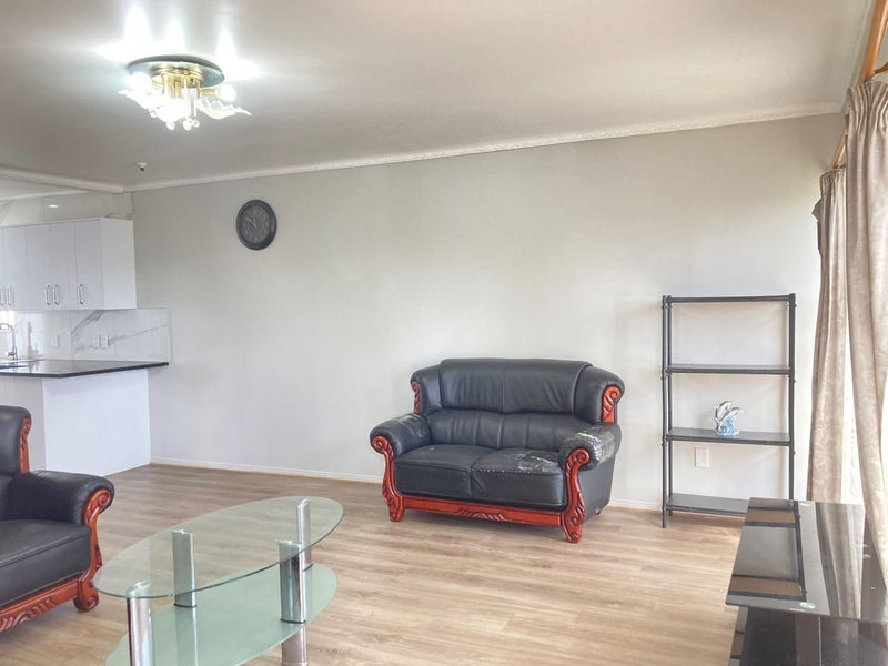 2/193 Shirley Road, Papatoetoe, Auckland - Carousel 2