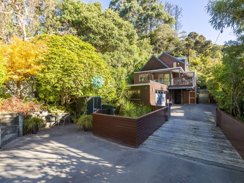 93 Norton Park Grove, Waterloo, Lower Hutt - Carousel 1