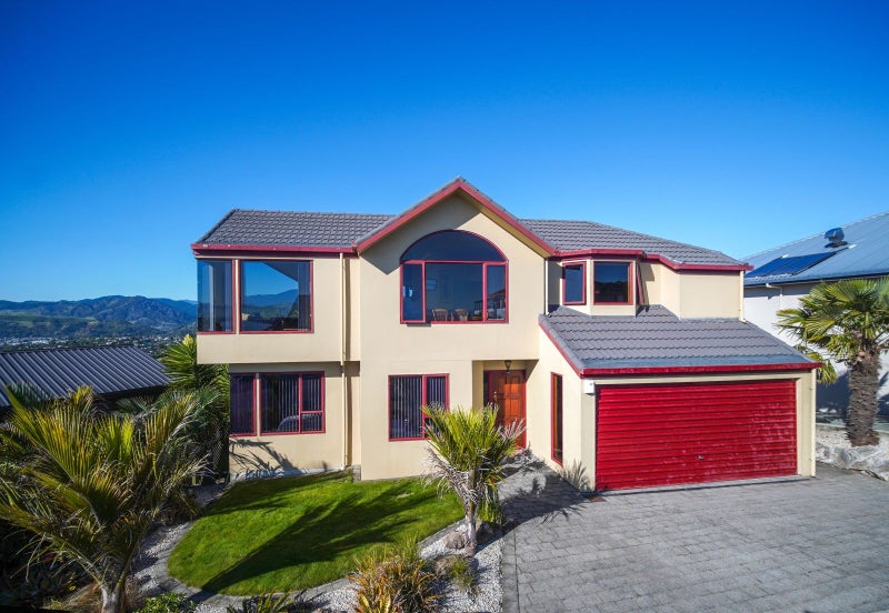 321 Princes Drive, Britannia Heights, Nelson - Carousel 1