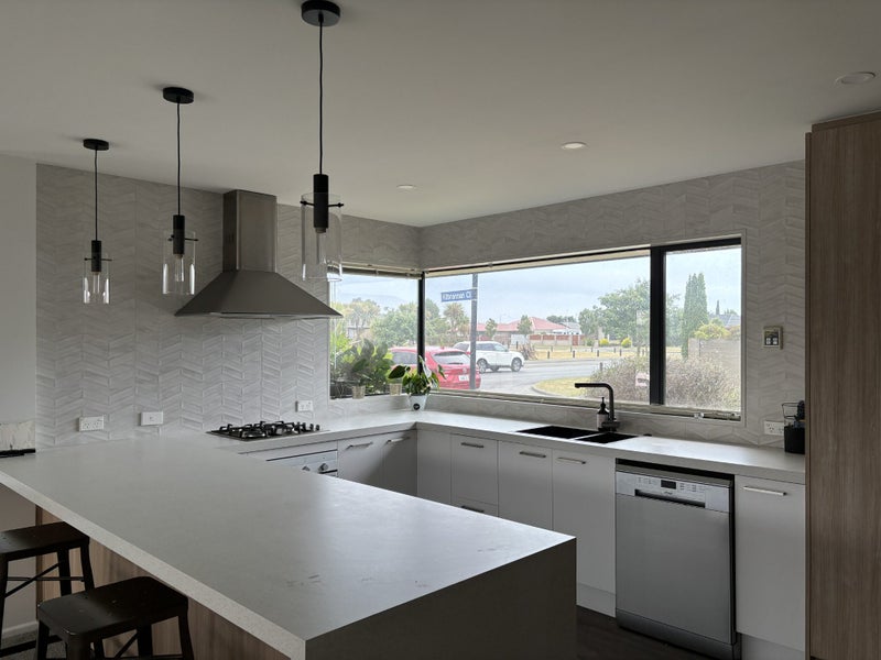 2 Kilbrannan Close, Broomfield, Christchurch - Carousel 2