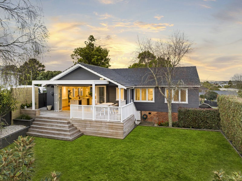 19 Paddington Street, Glen Innes, Auckland - Carousel 1