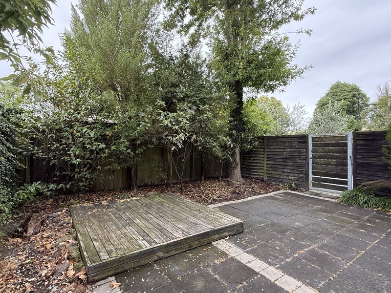 22 Edgeware Road, St Albans, Christchurch - Carousel 6