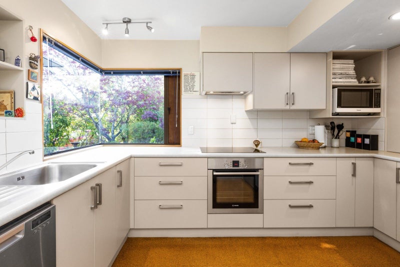 22 Toop Street, Havelock North, Havelock North - Carousel 2