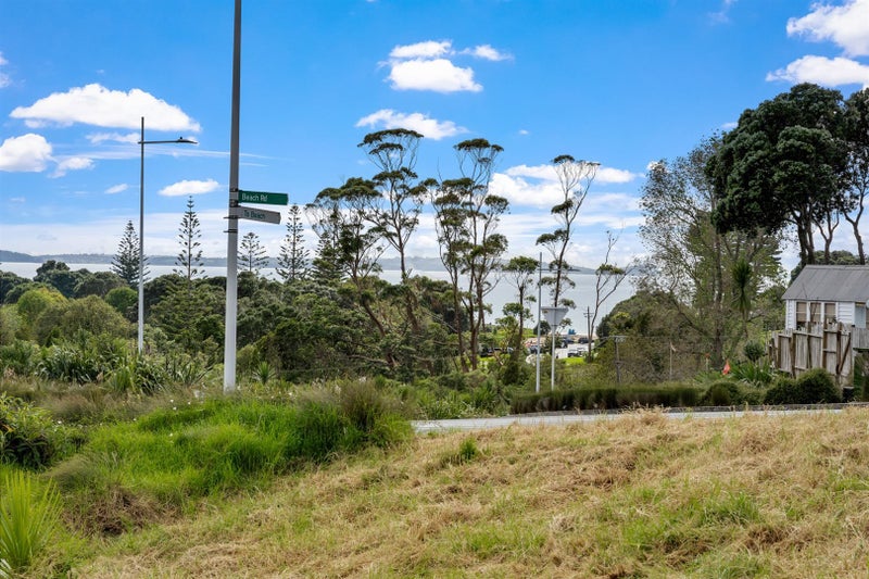 1088 Beach Road, Torbay, Auckland - Carousel 2
