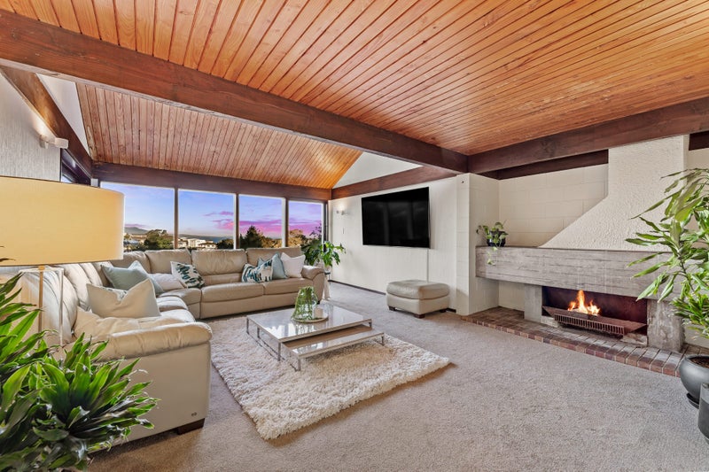 62 Parr Terrace, Castor Bay, Auckland - Carousel 2