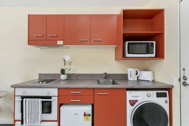 209/5 Aitken Street, Thorndon, Wellington - Carousel 2