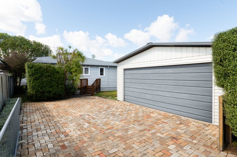 1A Mahana Road, Saint Andrews, Hamilton - Carousel 1