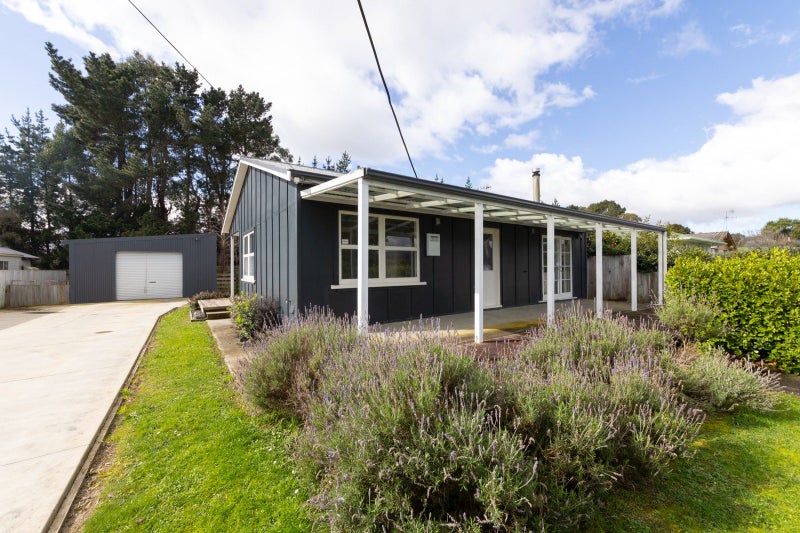 37 Hewitts Road, Linton, Palmerston North - Carousel 2