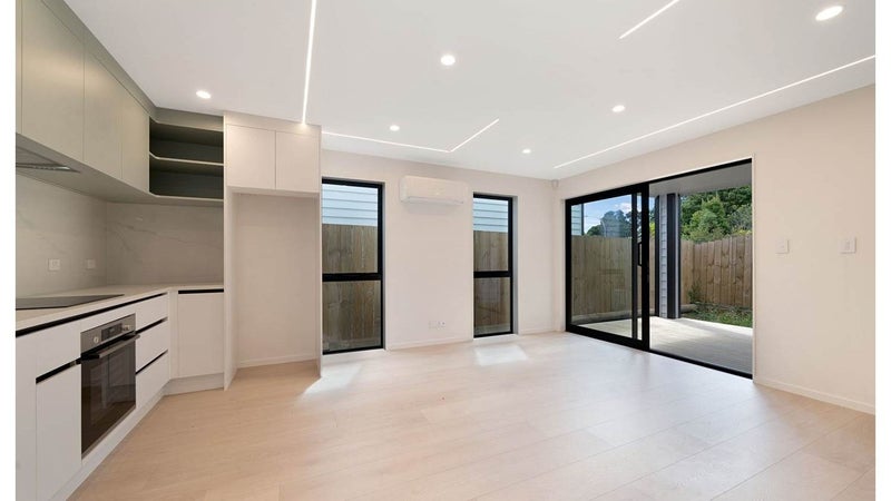 1/69 Andrew Road, Howick, Auckland - Carousel 1