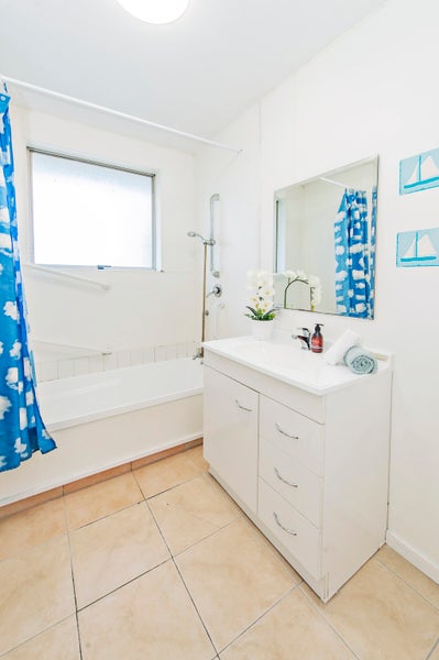 2/19 Chrystal Street, Richmond, Christchurch - Carousel 26