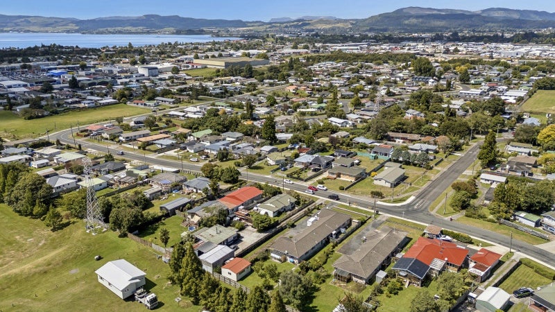 25B Fairview Road, Western Heights, Rotorua - Carousel 17