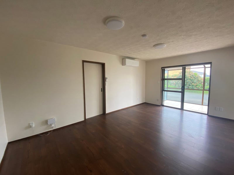 1/93 The Avenue, Lynfield, Auckland - Carousel 2