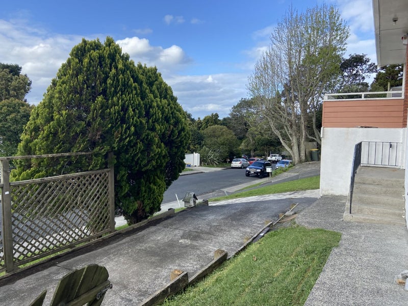11 Beswick Place, Birkdale, Auckland - Carousel 2