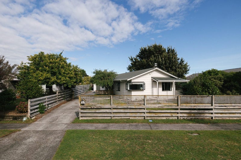38 Peppertree Glade, Kelvin Grove, Palmerston North - Carousel 29