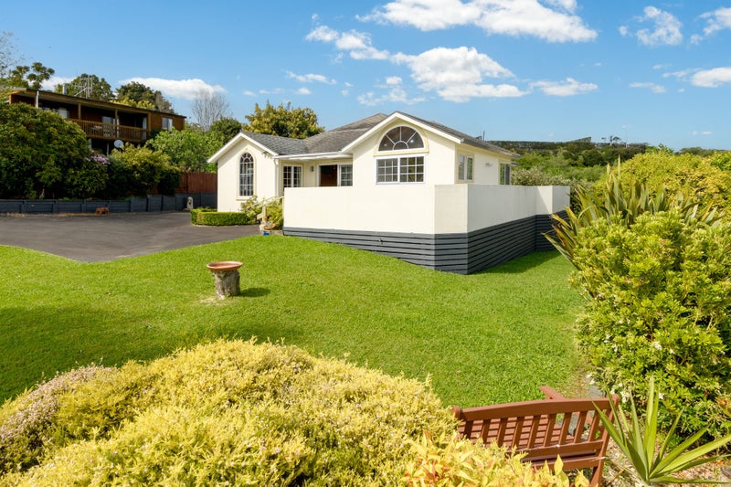 15 Greenstone Way, Hairini, Tauranga - Carousel 1