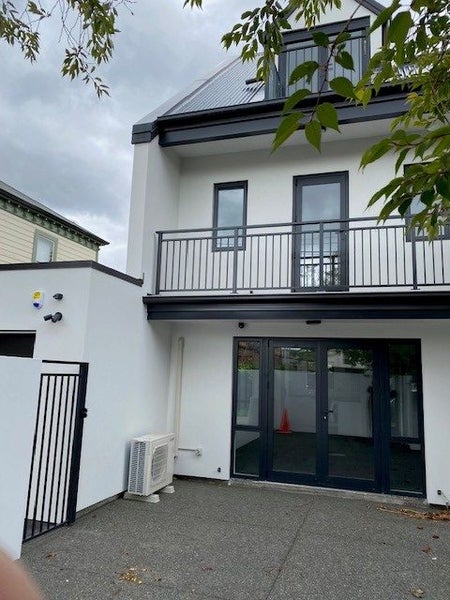 31 Rhodes Street, Merivale, Christchurch - Carousel 2