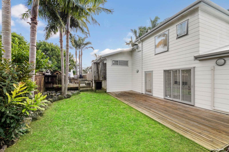 116 Pigeon Mountain Road, Half Moon Bay, Auckland - Carousel 2
