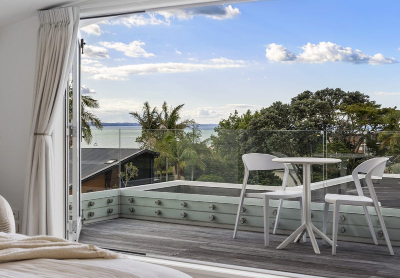 42 Ronaki Road, Mission Bay, Auckland - Carousel 1