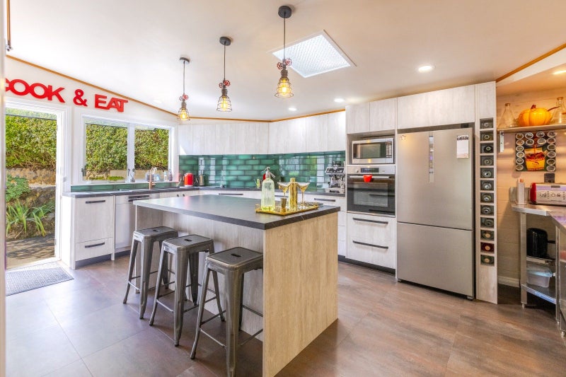 27 Main Street, Hospital Hill, Napier - Carousel 1