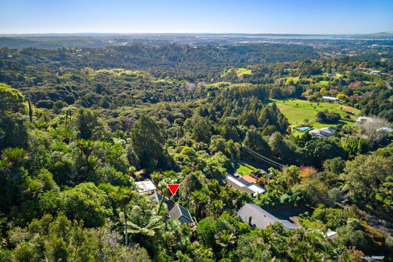 848 West Coast Road, Waiatarua, Auckland - Carousel 2