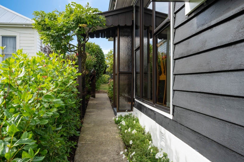 21 Ventnor Street, Mornington, Dunedin - Carousel 2