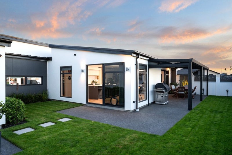 31 Blue Jacket Drive, Halswell, Christchurch - Carousel 2