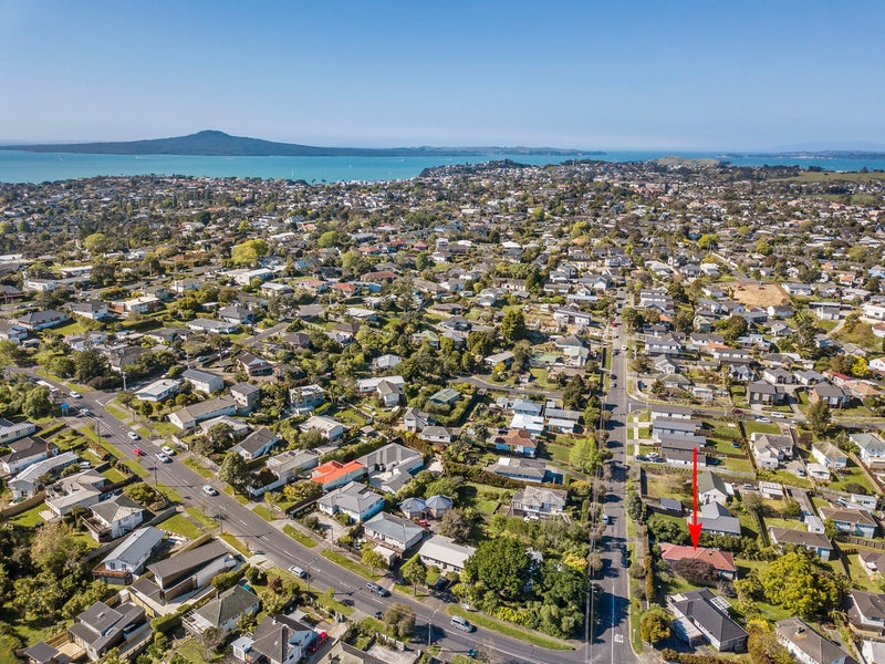 3 Castledine Crescent, Glen Innes, Auckland - Carousel 1
