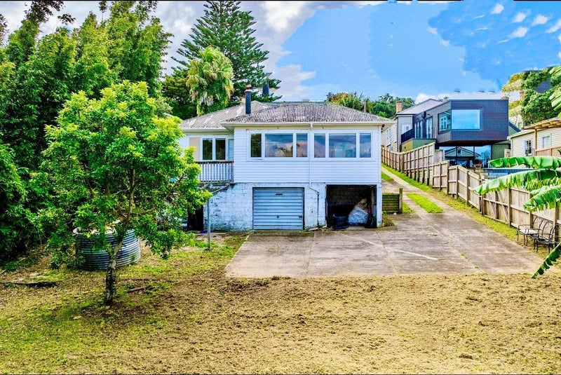 81A Arthur Street, Onehunga, Auckland - Carousel 1