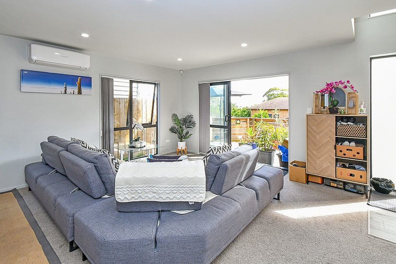 43B Hillcrest Road, Papatoetoe, Auckland - Carousel 2