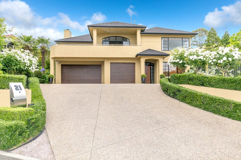 21 Stella Place, Chartwell, Hamilton - Carousel 1