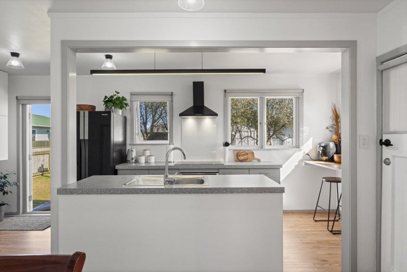 2/58 Rotokawa Street, Taupō - Carousel 2