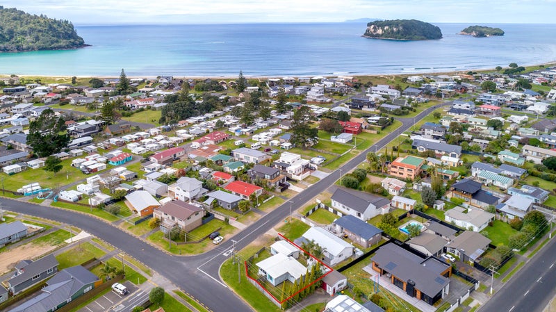 101 Beverley Terrace, Whangamata, Whangamatā - Carousel 1