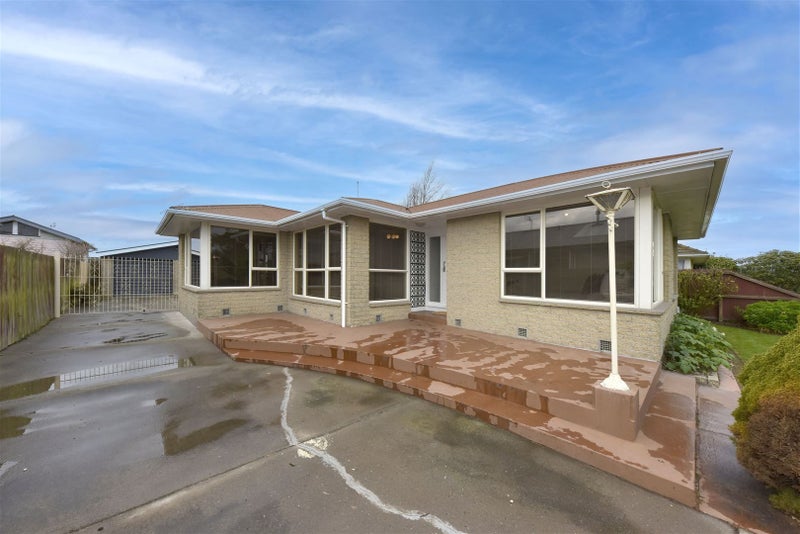 42 Skerten Avenue, Hornby, Christchurch - Carousel 2